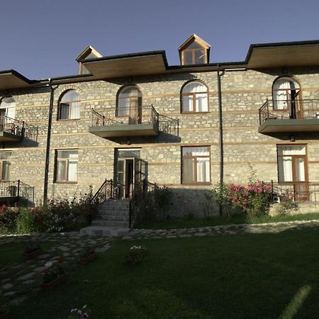 Evim Otel Lahic Luaran gambar