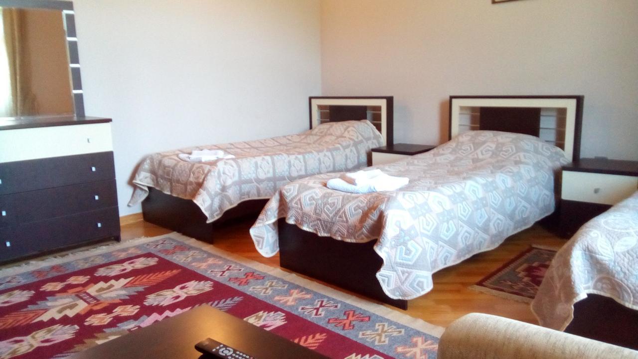 Evim Otel Lahic Luaran gambar
